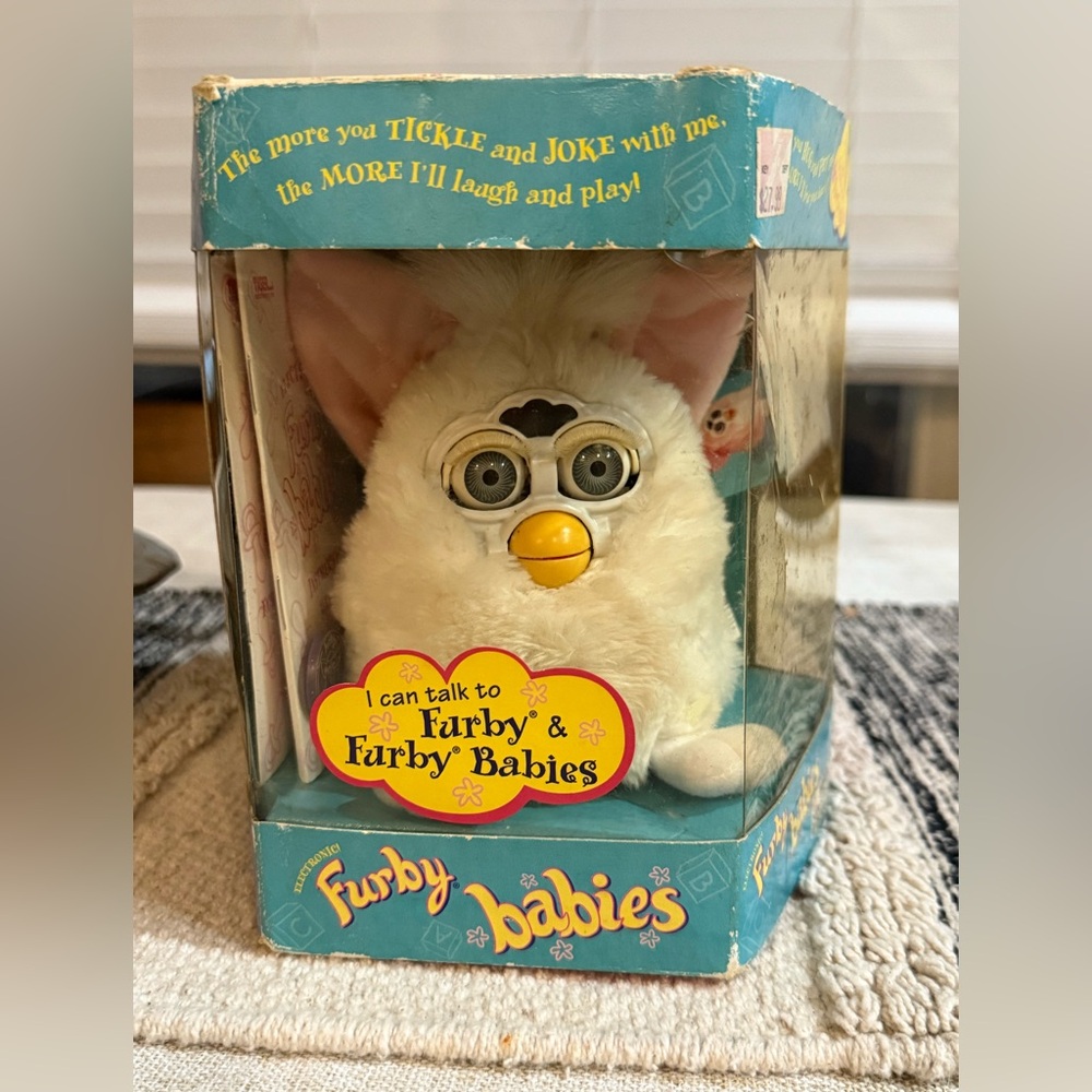 NIB Vintage 1999 Furby Babies Plush Toy
